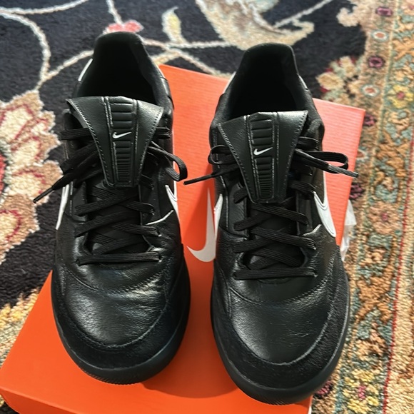 The Nike Premier III TF - Picture 2 of 8
